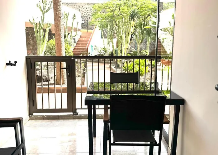 Guinea * 普拉亚戴尔雷安格莱斯