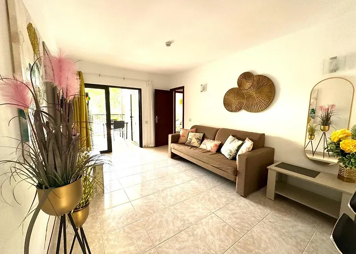 Guinea * Playa del Ingles (Gran Canaria)